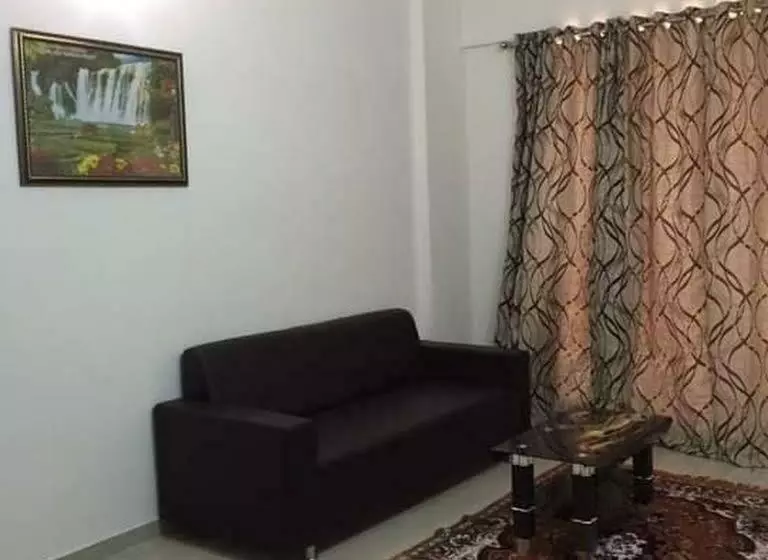 Daman Rooms