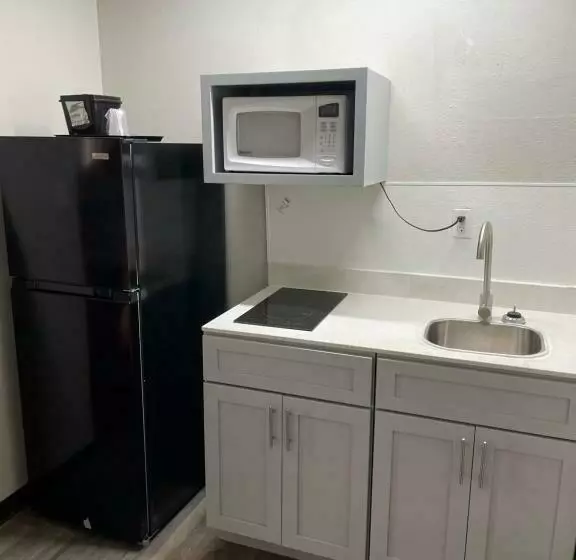 ホテル Artesia Inn  No Service Fees