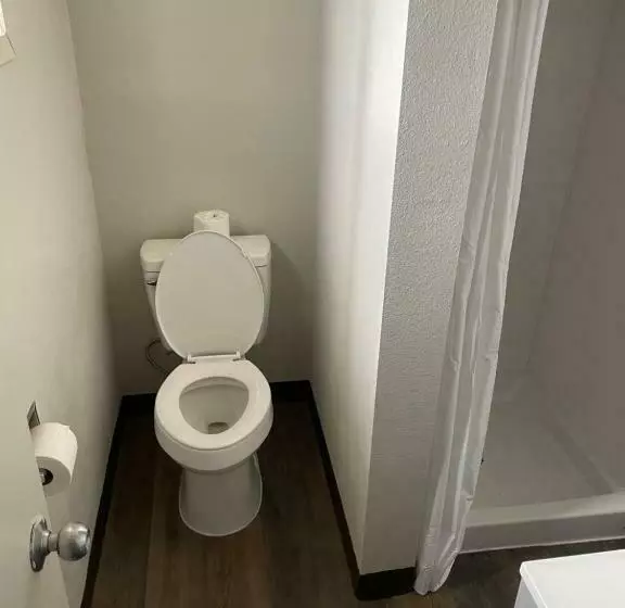 ホテル Artesia Inn  No Service Fees