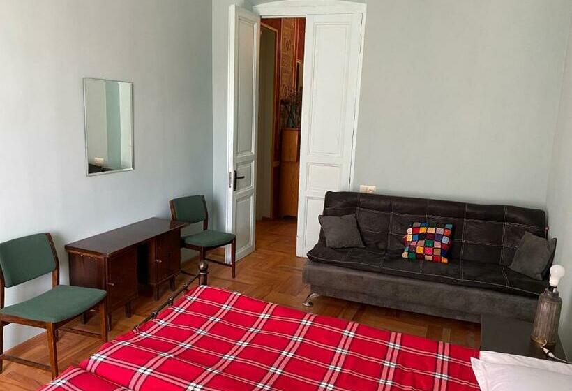 پانسیون Your Home In Telavi