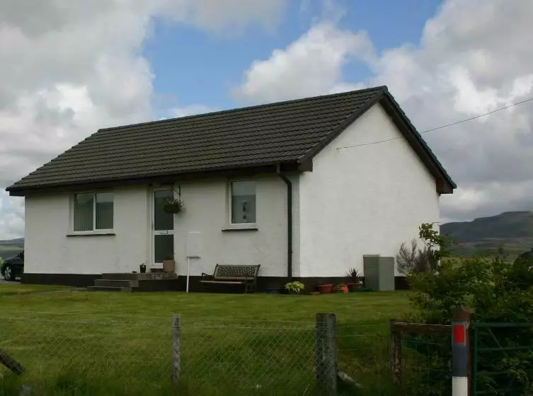 Almondbank Cottage
