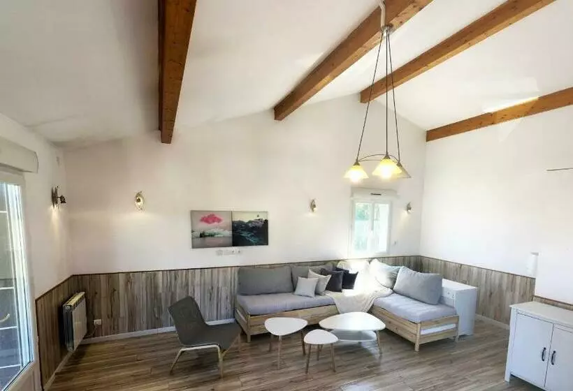 Appartement Lumineux Avec Grande Terrasse
