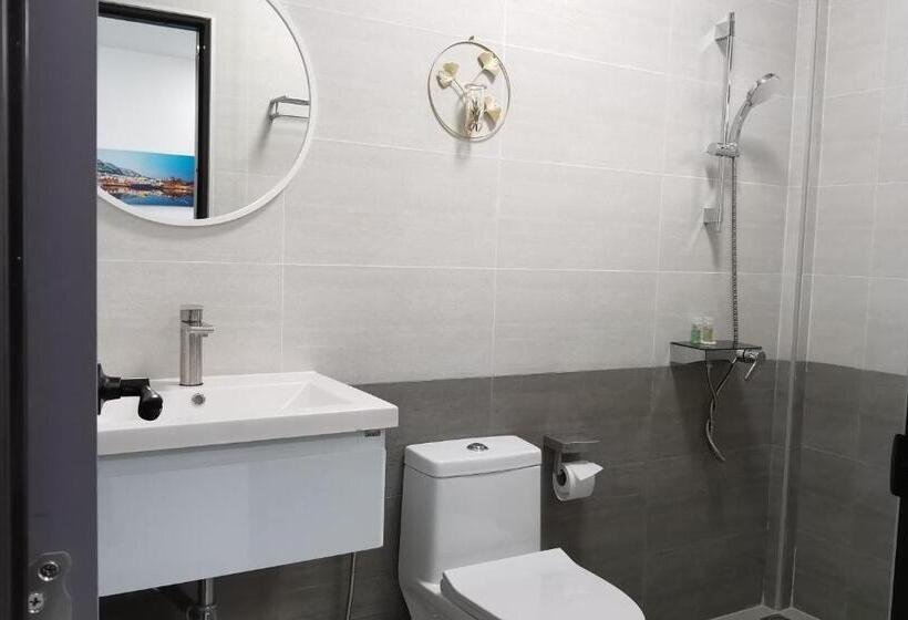 Private Pool Villa With Jacuzzi At Royal Park Village Walk To The Beach 6 People Max 3 Males