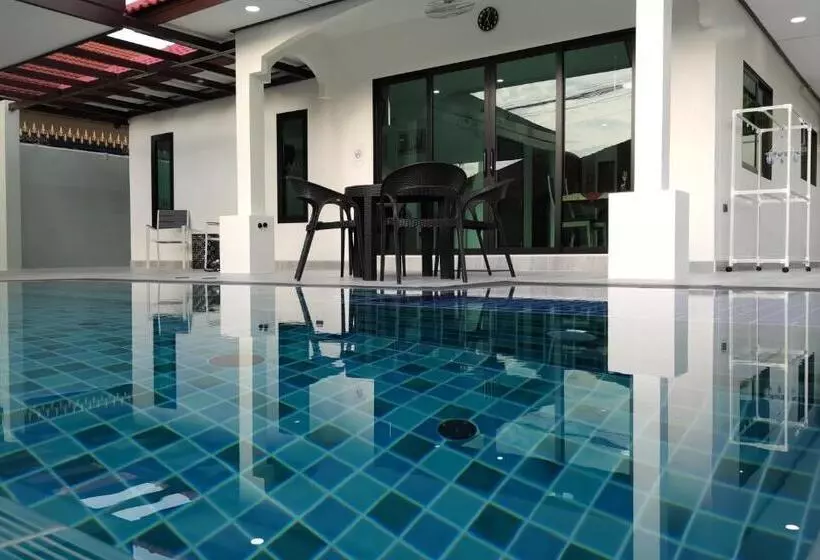 Private Pool Villa With Jacuzzi At Royal Park Village   Walk To The Beach   6 People   Max 3 Males
