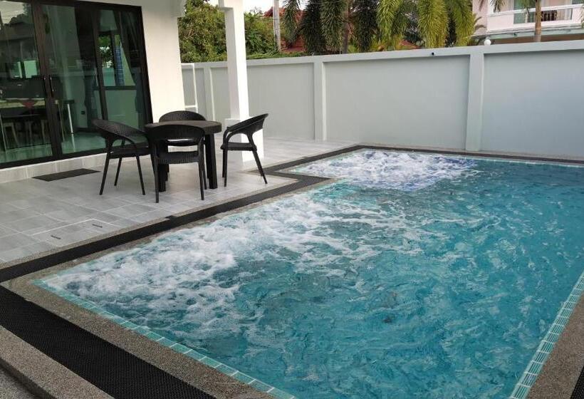 Private Pool Villa With Jacuzzi At Royal Park Village Walk To The Beach 6 People Max 3 Males