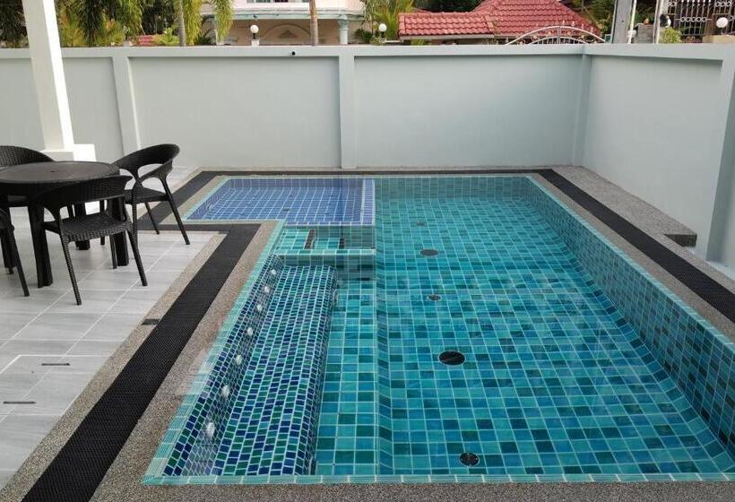 Private Pool Villa With Jacuzzi At Royal Park Village Walk To The Beach 6 People Max 3 Males