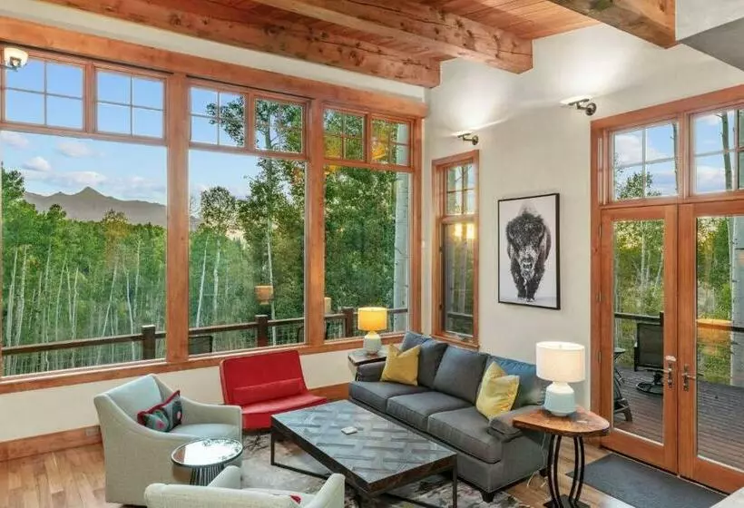 Canyon View Retreat