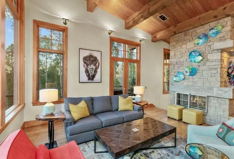 Canyon View Retreat