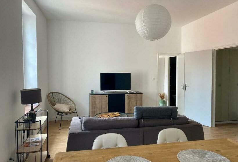 Charmant T2 De 48m2 Au Cœur Du Village De Lézignan Corbieres