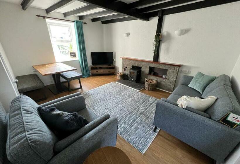 Escapism Wales Gwalia