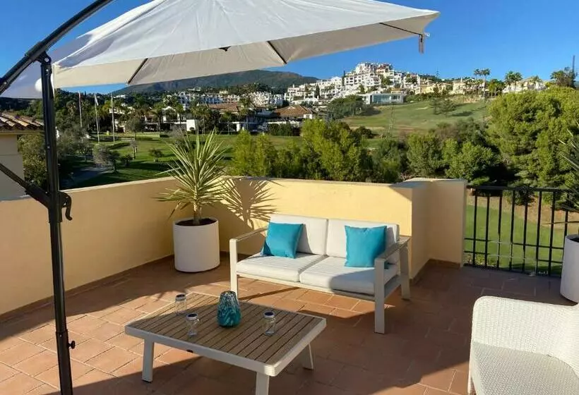 Huge Rooftop Solarium With See View   3 Rooms