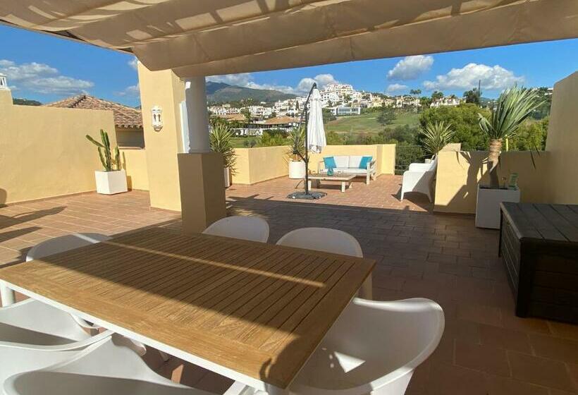 Huge Rooftop Solarium With See View 3 Rooms