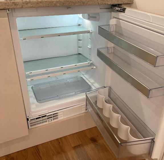 Independent Rural Detached Annexe With Free Private Parking