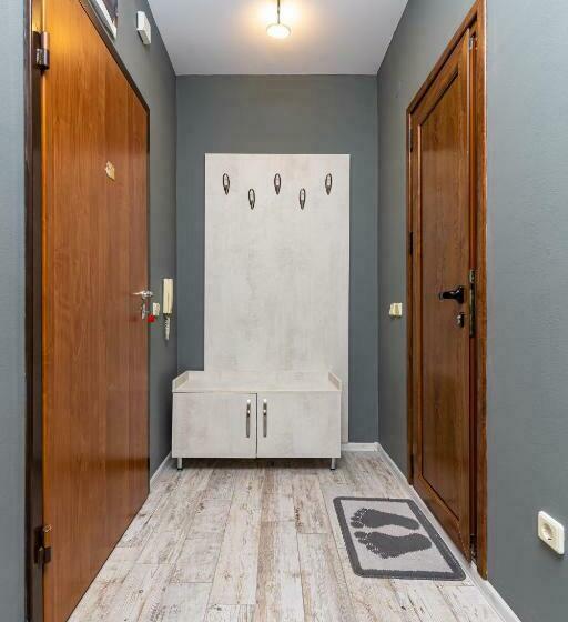 Modernly Designed 1bd Apartment With A Nice Terrace