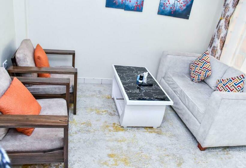 Sunniva 2 Br Apartment, Nanyuki, Near Batuk