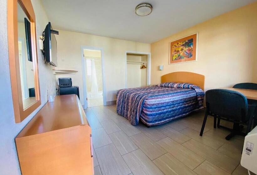 Отель A 1 A Super Inn