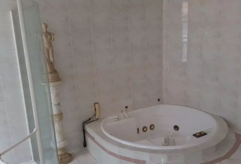 African Sensations Lodge & Spa