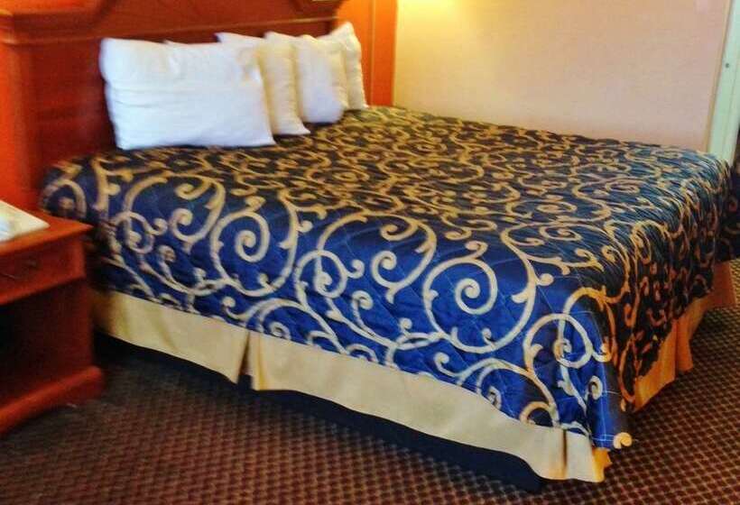 ホテル Americas Best Value Inn Forest