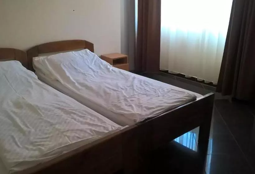 בית מלון כפרי Aquacentrum