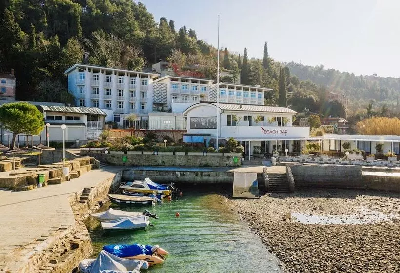 هتل Barbara Piran Beach