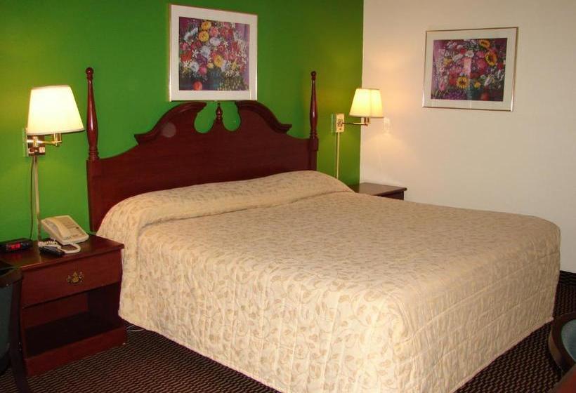 Отель Columbus Inn & Suites