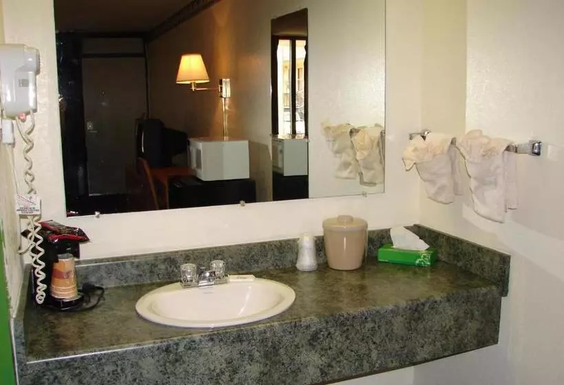 ホテル Columbus Inn & Suites