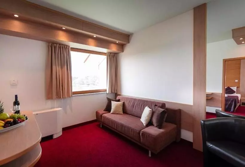 Отель Corvus Aqua