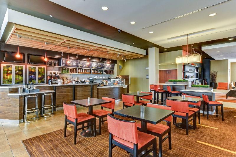 فندق Courtyard By Marriott Bridgeport Clarksburg