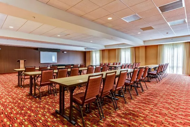 Otel Courtyard By Marriott Bridgeport Clarksburg