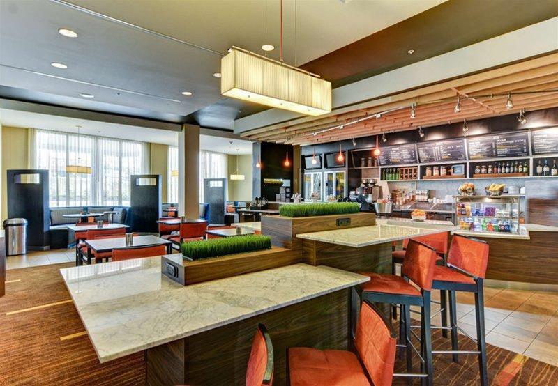 فندق Courtyard By Marriott Bridgeport Clarksburg