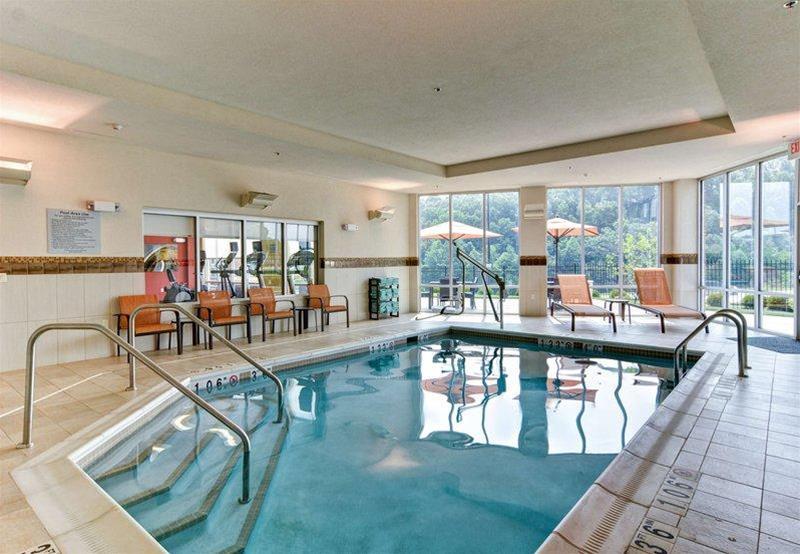 فندق Courtyard By Marriott Bridgeport Clarksburg