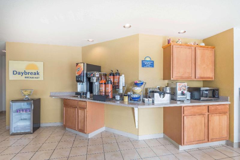 בית מלון כפרי Days Inn By Wyndham Andover