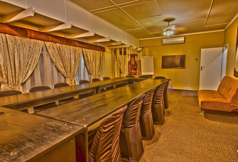 ホテル Dersley Manor