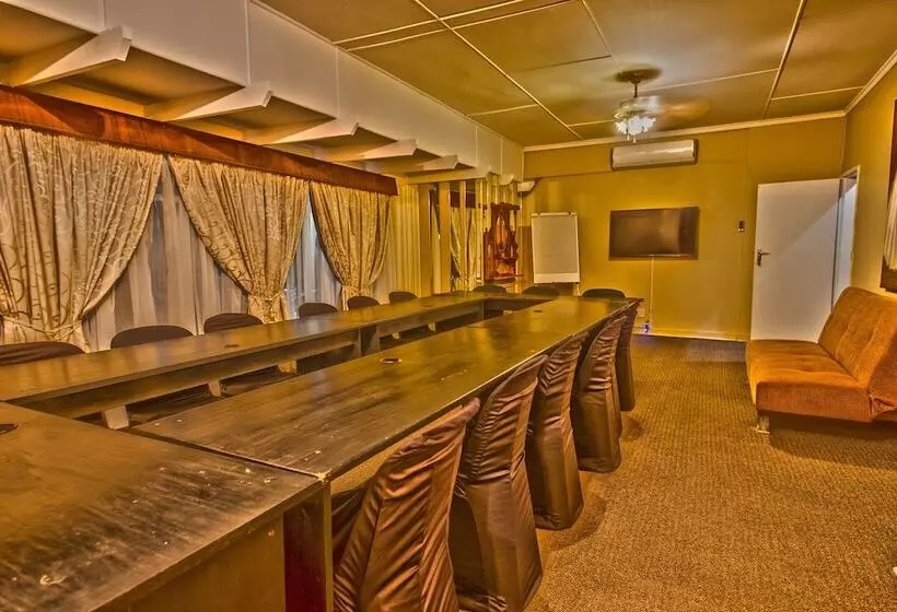 酒店 Dersley Manor