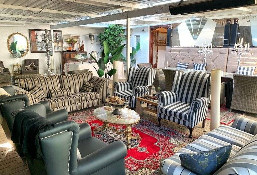 ホテル Dersley Manor