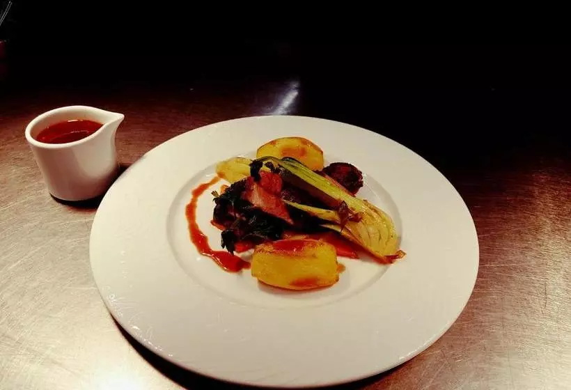 בית מלון כפרי Dovecliff Hall