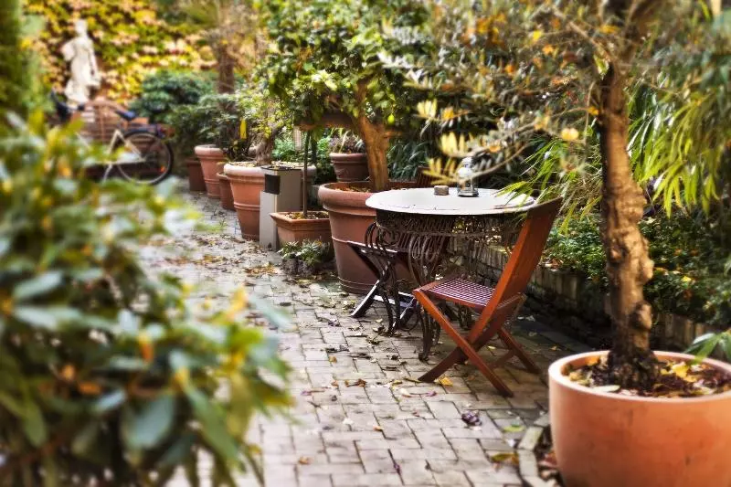 هتل The Gate Garden