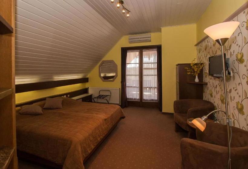 בית מלון כפרי Hasik