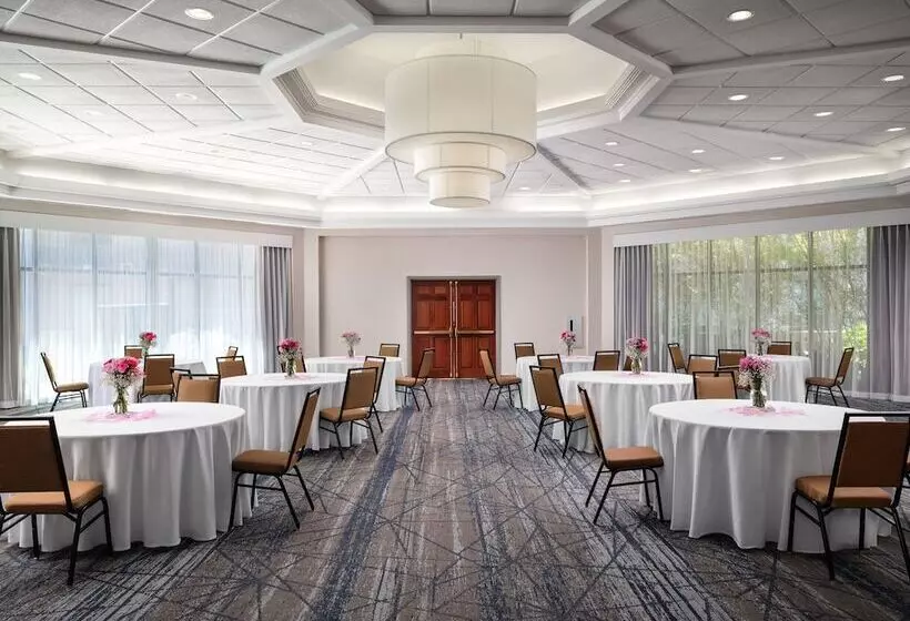 호텔 Holiday Inn Express And Suites New Orleans Airport, An Ihg