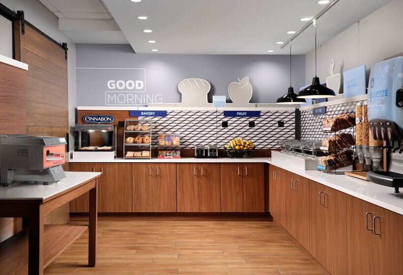 호텔 Holiday Inn Express And Suites New Orleans Airport, An Ihg