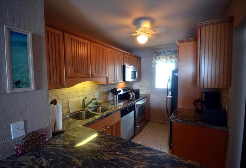 호텔 Menehune Shores