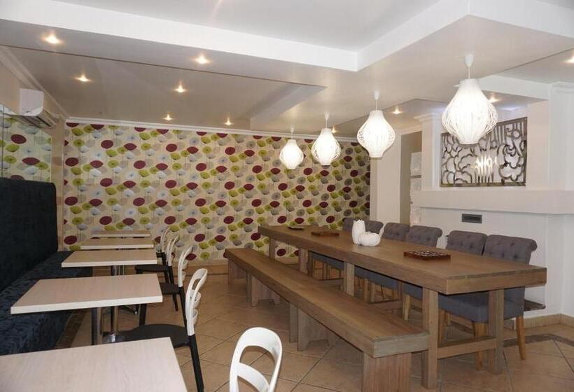 ホテル Midrand Conference Centre