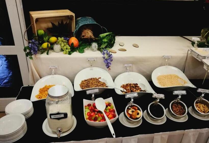 ホテル Midrand Conference Centre