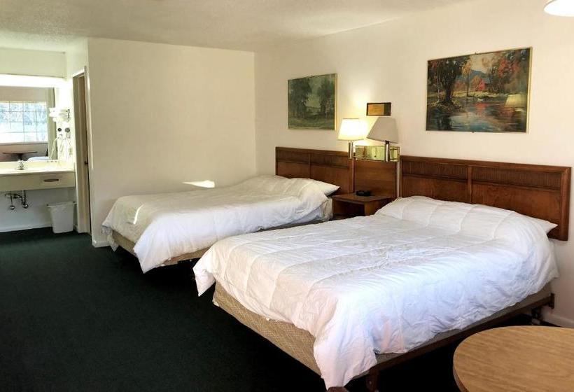 בית מלון כפרי Red Carpet Inn Coxsackie