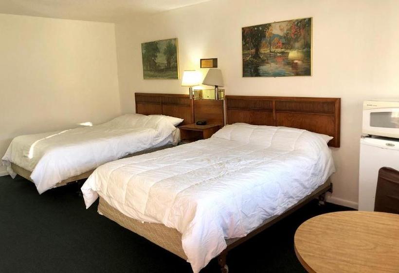 בית מלון כפרי Red Carpet Inn Coxsackie