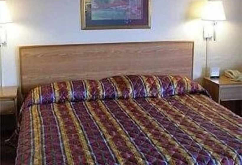 فندق Red Carpet Inn Starke