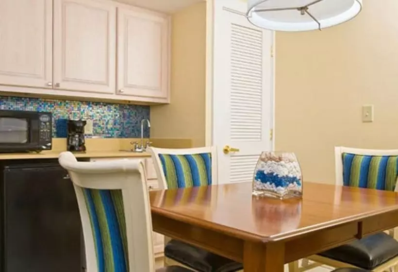 Surfside Hotel And Suites