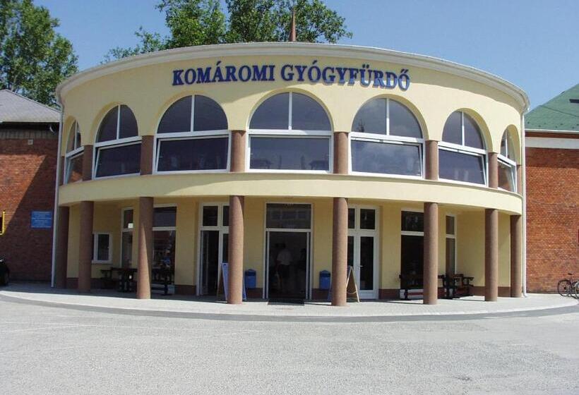 בית מלון כפרי Tulipan Panzio