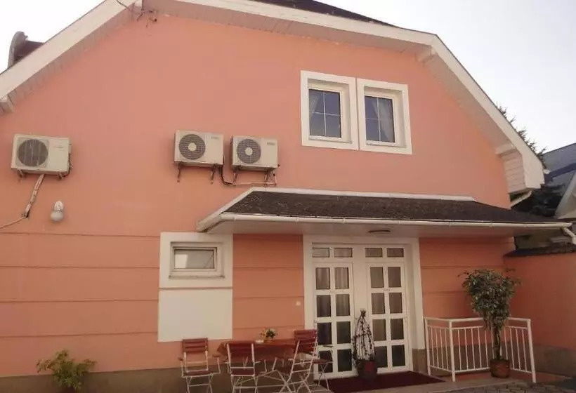 Hotel Tulipan Panzio