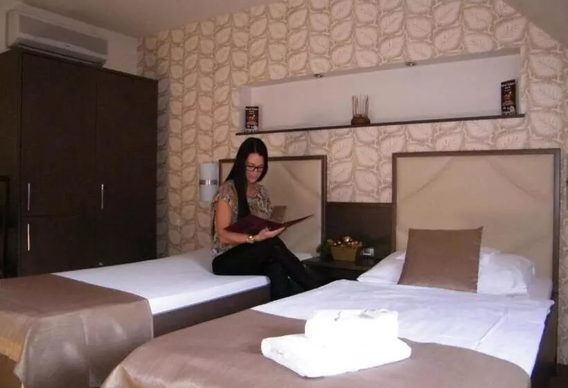 Hotel Tulipan Panzio